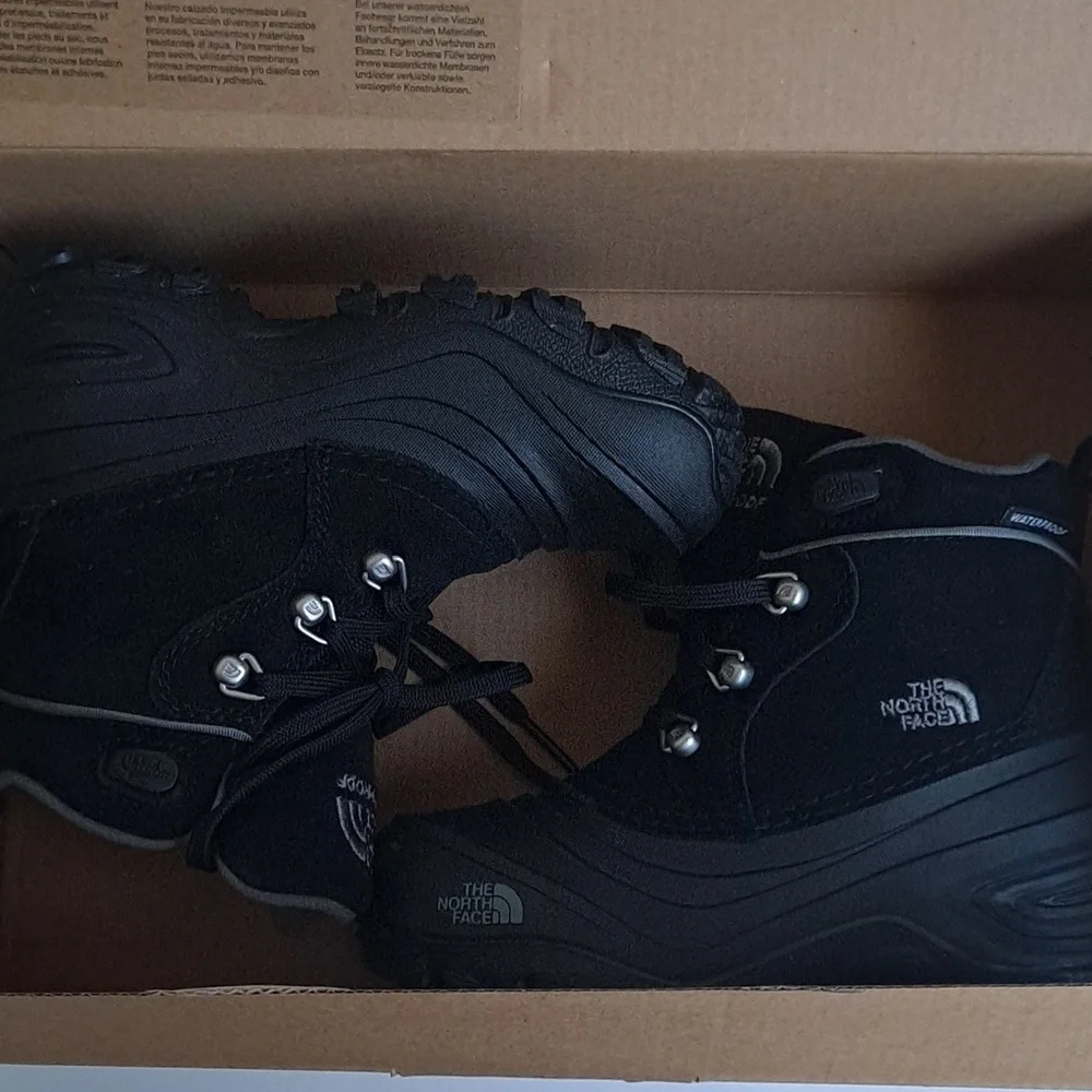 The North Face Youth Boys Size 12 Chilkat Lace II Boots New in Box - Picture 16 of 16